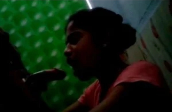 Indian Girl Giving Blowjob To Lover Desi MMs - AAGmaal.com - Indian Uncut Web Series Free Download Now 